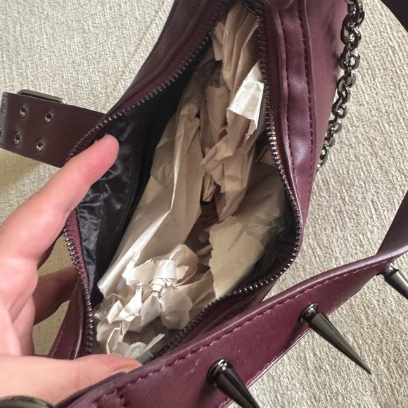 Wicked Misfit Burgundy Spike Bag - Picture 4 of 6